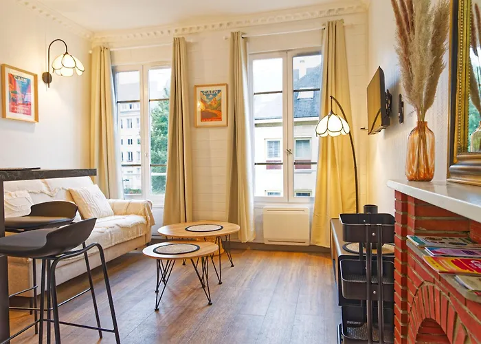 Le Saint Sauveur - Plein Centre De *